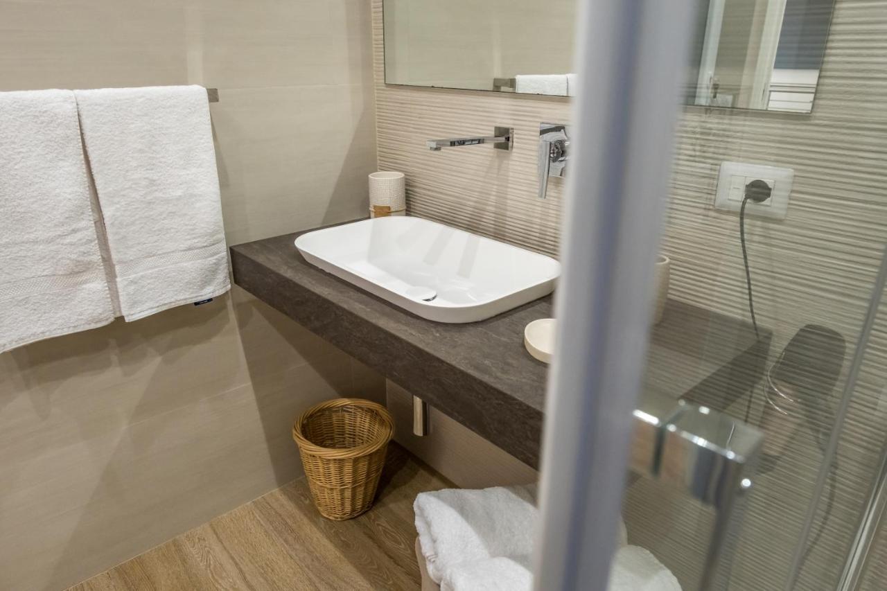 Teatro Apartments Mondello Palermo Ngoại thất bức ảnh