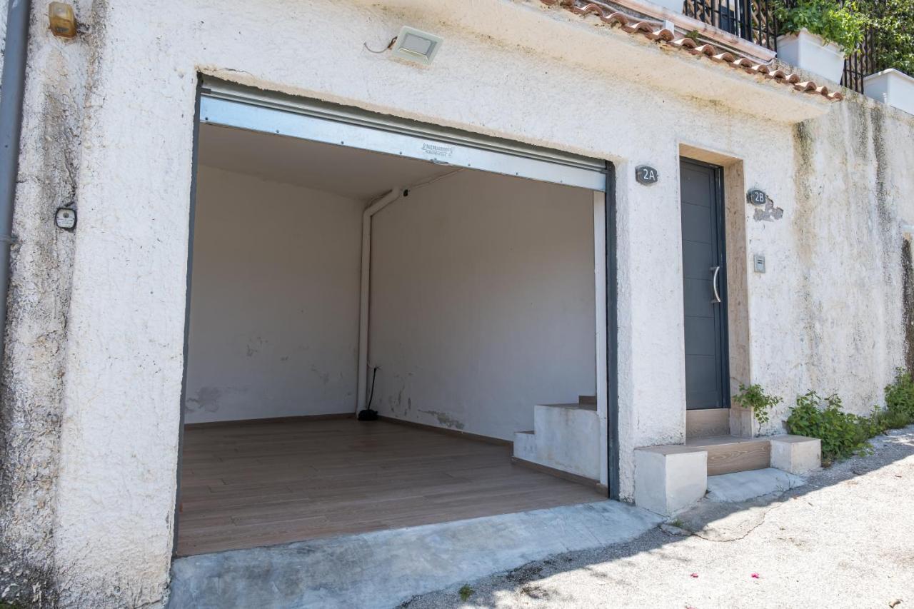Teatro Apartments Mondello Palermo Ngoại thất bức ảnh